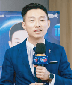 房晓明的头像照片，百润商学问题分析与解决专家